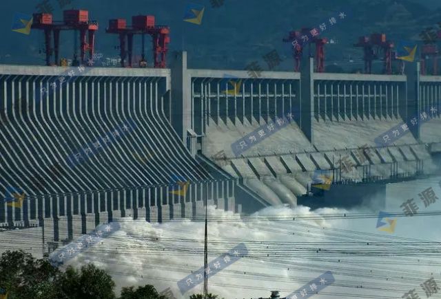 液動下開式堰門在發(fā)電站工程中的應用